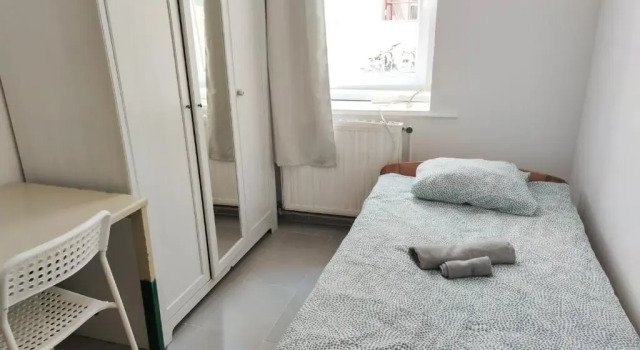 Room with privat shower in 3 rooms apartment, Забронировать Апартаменты/квартира Апартаменты Вены, рядом с Нестройплац, Апартаменты/квартира