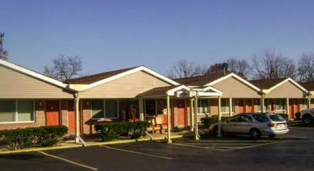Четырёхместный номер Standard Tiffin Motel