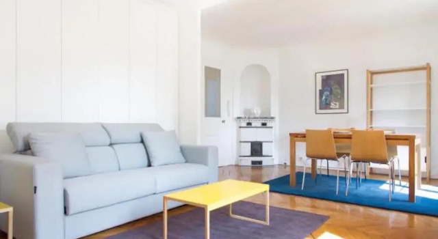 Marais - Place des Vosges Apartment, Забронировать Апартаменты/квартира Париж Иль-де-Франс, рядом с Станция метро Rambuteau