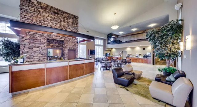 Heritage Inn & Suites - Brooks, Varaa Hotelli Brooks Southern Alberta