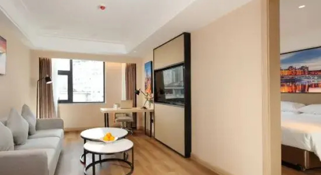 Люкс Business Vienna International Hotel (Chengdu Chunxi Road Taikoo Li Branch)