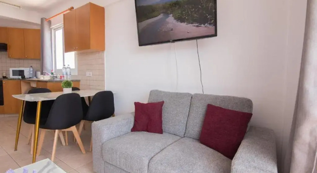 Amelia Two Bedroom Apartment - 202, Rezerwuj Apartament Pafos Pafos, w pobliżu Markideio Theatre