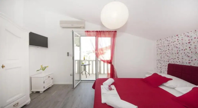 Апартаменты c 1 комнатой с балконом и с видом на море Apartments Angela