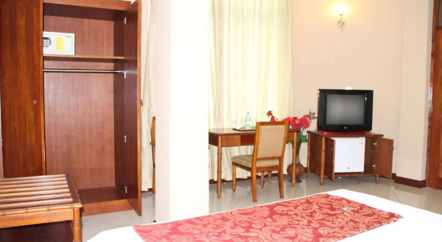 Safina Hotel & Apartments