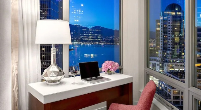 Люкс Auberge Vancouver Hotel