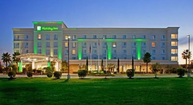 Номер Deluxe Holiday Inn & Suites College Station-Aggieland by IHG