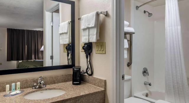Двухместный номер Standard Quality Inn McDonough Atlanta South