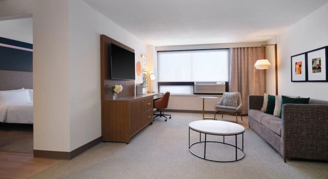 Люкс c 1 комнатой Holiday Inn Chicago OHare - Rosemont by IHG