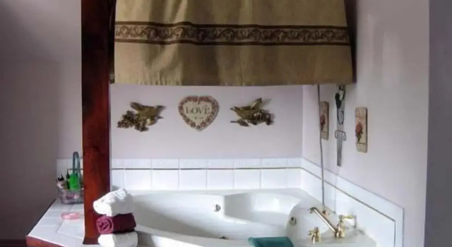 Апартаменты с балконом The Colonel's Inn
