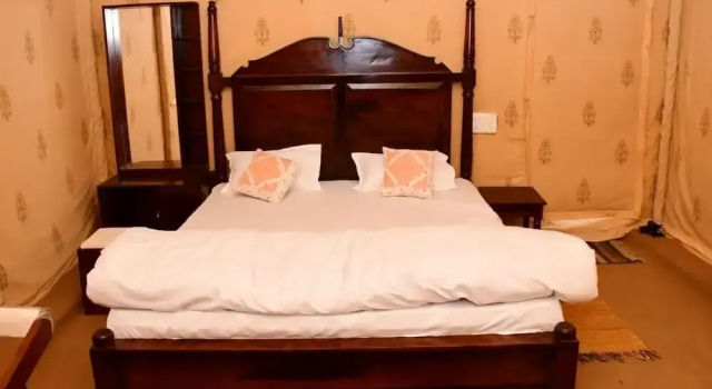 Vishco Paradise Resort, Забронировать Курортный отель Отели штата Раджастхана с парковкой, Парковка