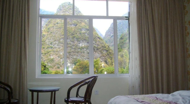 Shanshuiju Village Inn