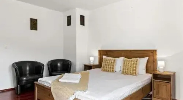 Casa Georgea, Забронировать Апартаменты/квартира Отели в центре Сэчеле, в центре