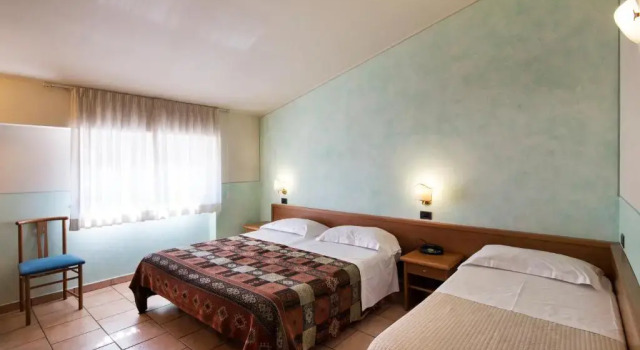 Трёхместный номер Standard Hotel Bellavista