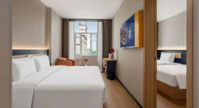Люкс Deluxe 7Days Inn Smart Choice Hotel