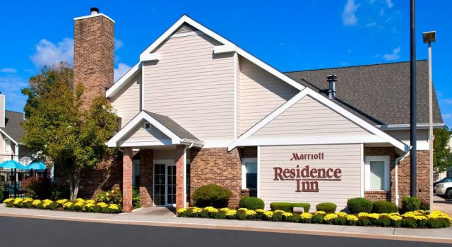 Residence Inn Boston North Shore/Danvers, Rezerwuj Hotel Hotele w New England z basenem, Basen