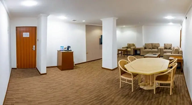 Люкс Superior Hamdan Plaza Hotel Salalah, an HTG Hotel