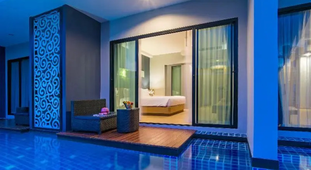 Двухместный номер Deluxe с балконом и с видом на бассейн AVA SEA Resort Krabi, Ao Nang Beach