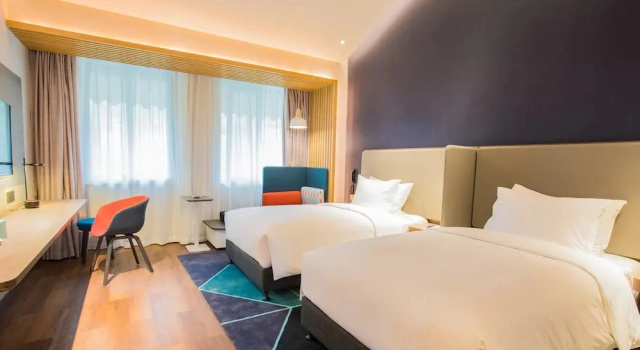 Holiday Inn Express GUIZHOU QINGLONG by IHG, Rezervovat Hotel Qinglong Guizhou
