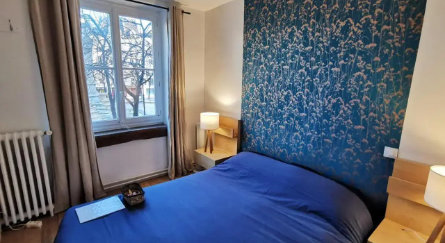 Central & Nice ! 3 Bedrooms, 2 Bathrooms, Забронировать Отель Париж Иль-де-Франс, рядом с Станция метро Rambuteau