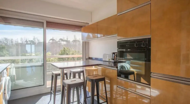 Large Apartment With Swimming Pool and sea View, Prenota Appartamento Hotel a Aquitania con parcheggio, Parcheggio