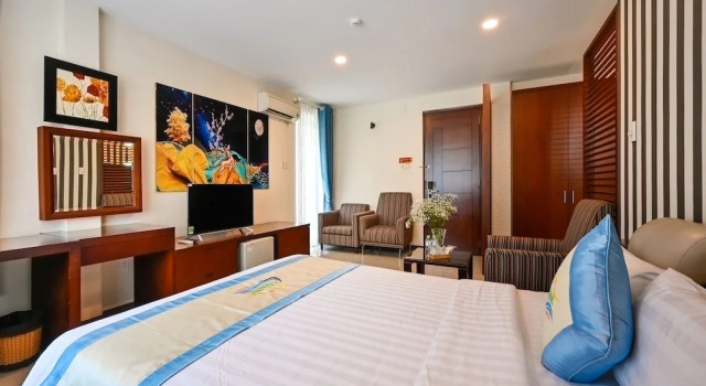 Люкс Laguna Hotel