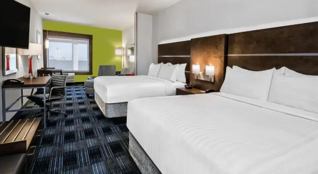 Четырёхместный люкс Holiday Inn Express & Suites Austin - Round Rock Area by IHG