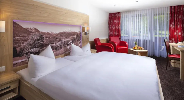 Alm- & Wellnesshotel Alpenhof