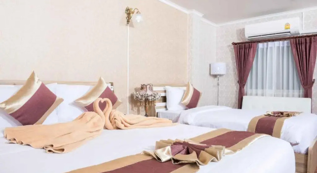 Трёхместный номер Deluxe VC Phayao Hotel