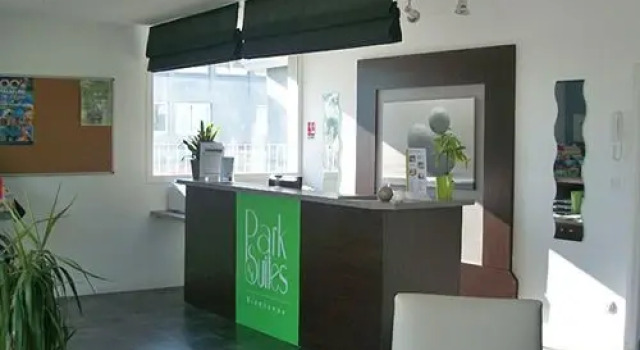 Park & Suites Village La Rochelle Marans, Prenota Hotel Marans Marais Poitevin
