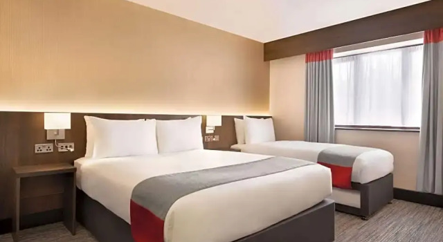 Трёхместный номер Standard Ramada by Wyndham Bristol West