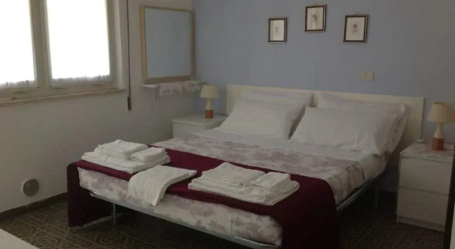 Residence Marche, Rezervovat Hotel  