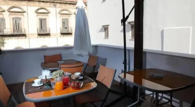 Люкс с балконом Jardin De France