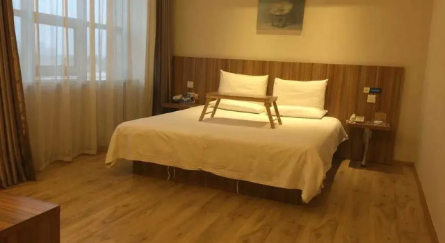 Eaka 365 Hotel Shahe Guomao Branch, Book Hotel Shahe Hebei