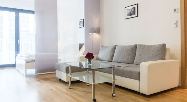 New Modern Apartment with Zizkov Parking, Reservar Apartamento Praga República Checa, perto de Shooting Range Prague