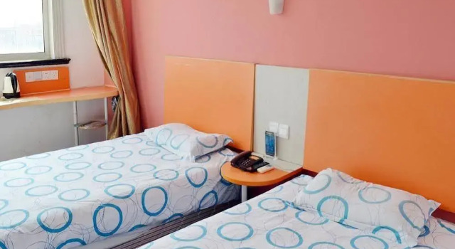 Motel 168 Huainan Railway Station Branch
