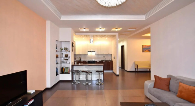 Northern Avenue 2 bedroom Modern Apartment With Balcony HH570, Забронировать Апартаменты/квартира Апартаменты Еревана, рядом с Площадь Республики, Апартаменты/квартира