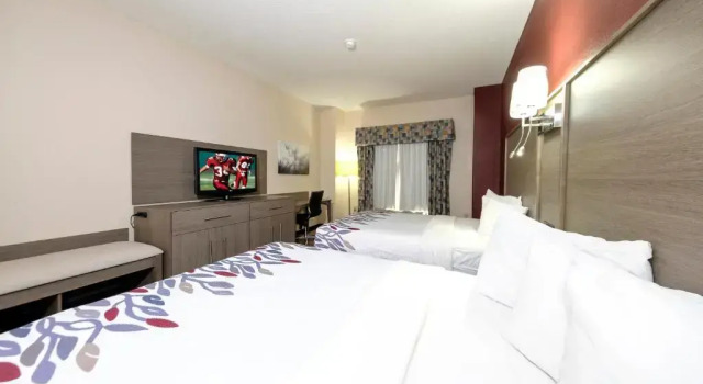 Четырёхместный номер Deluxe Red Roof Inn Yemassee