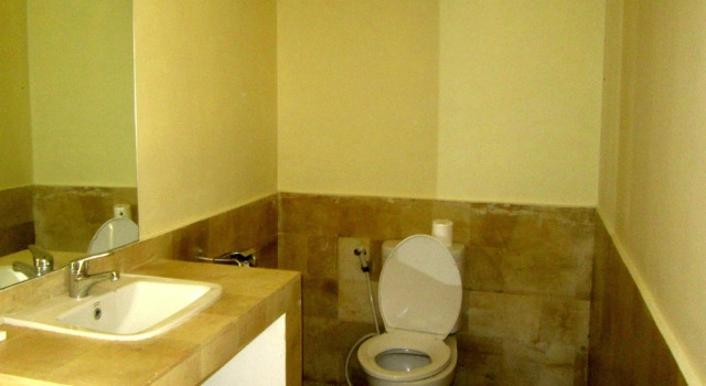 Бунгало с балконом Astawa House