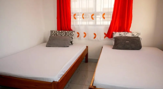 Апартаменты Serine 2 Bedroom Serviced Apartments