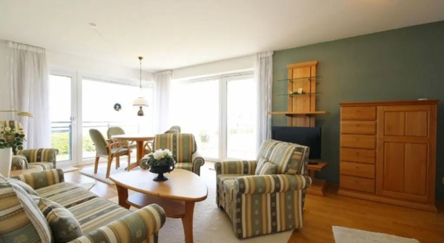 Ferienwohnung 2 im Strand Palais, Забронировать Отель Отели Куксхафен с бассейном, рядом с Музей кораблей в Дунене, Бассейн