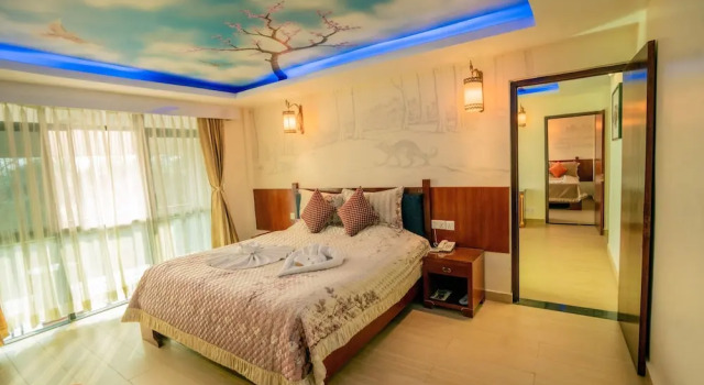Люкс с балконом Hotel Jungle Crown