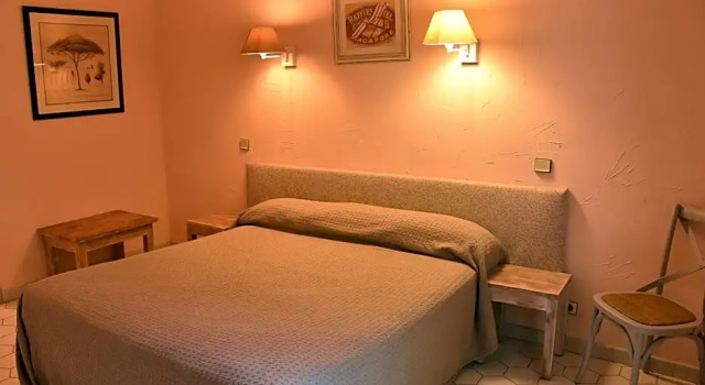 Hotel Les Mazets Des Roches