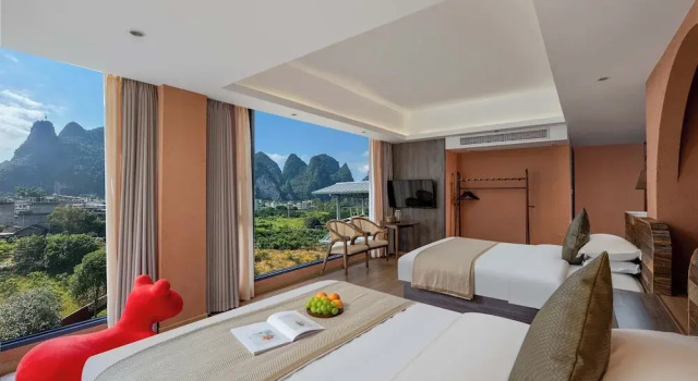 Номер Luxury Riverside Bamboo Frest Hotel