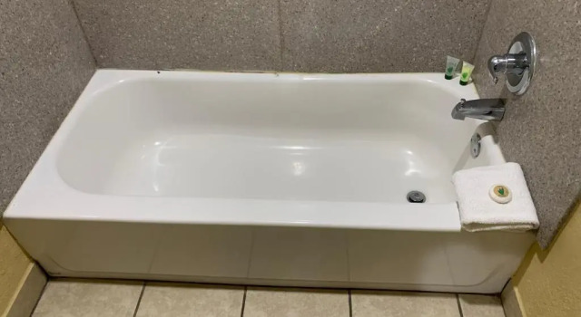 Четырёхместный номер Standard Journey Inn