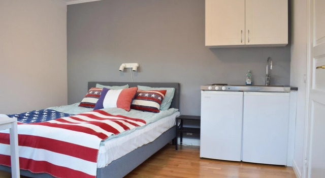 Beautiful Home in Färjestaden With Wifi, Забронировать Отель Отели лена Кальмара с парковкой, Парковка