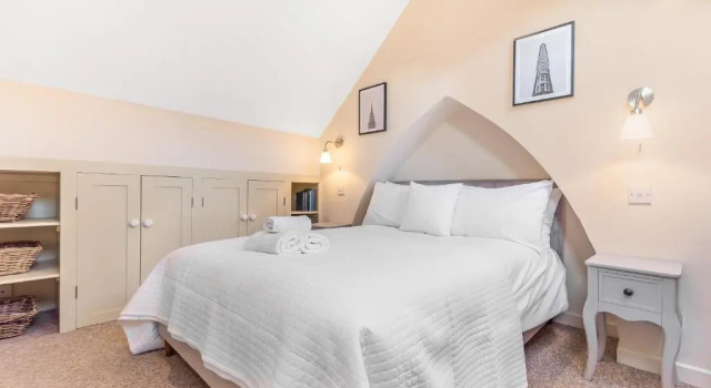 Коттедж Chester City Centre Cottage, Sleeps 6 with FREE Parking