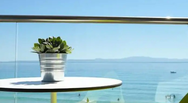 Номер Deluxe с балконом и с видом на море Margarita Sea Side Hotel