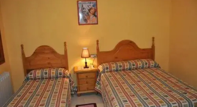 Casa TEULÉ, Prenota Hotel Sarroca de Bellera Lleida Pyrenees