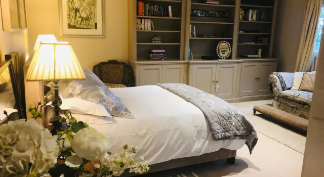 Standard Zimmer Bootmenders B&B