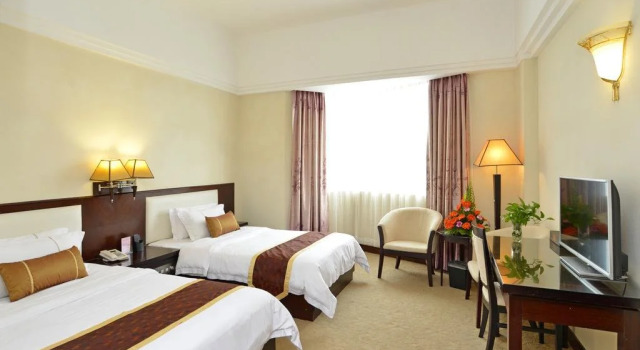 Sunrise Hot Spring Hotel, Prenota Hotel Jiangmen Guangdong